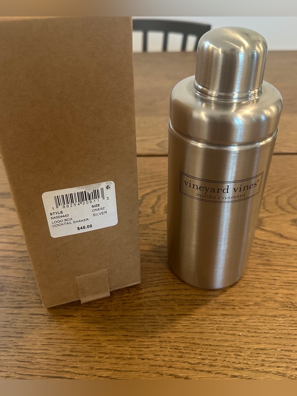Vineyard Vines Martha’s Vineyard Silver Cocktail Shaker Stainless Steel Logo NWT